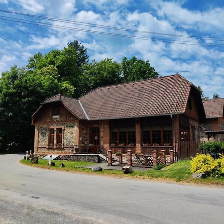 Penzion Pacovka Otel Chynov Dış mekan fotoğraf